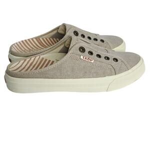 Taos Women's Tan Canvas Slip on Sneaker  Size 8 Casual Comfort Flat